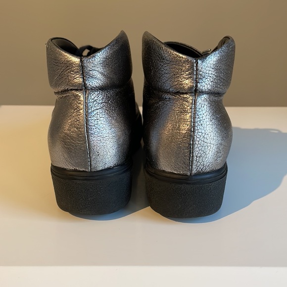 LiliMill Silver and Black leather platform Sneakers - Picture 3 of 10